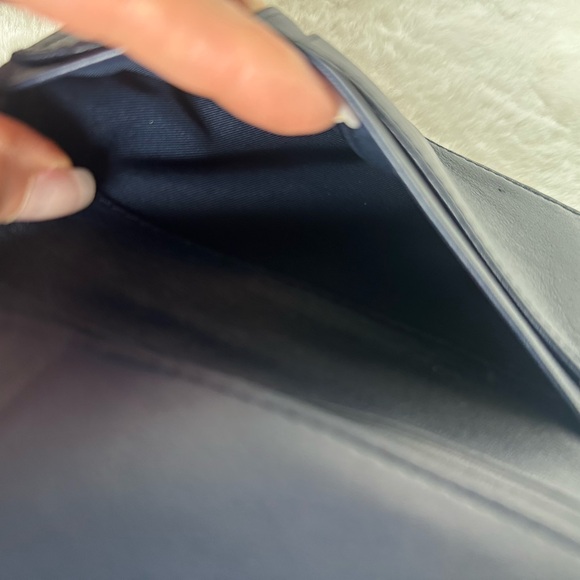 Tory Burch Blue Quilted Wallet - Picture 9 of 10